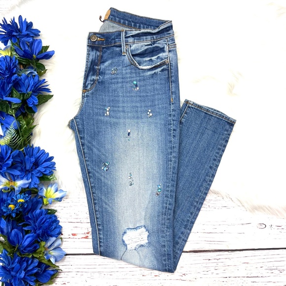 DRIFTWOOD Denim - 👖|•DRIFTWOOD•| Bejeweled Distressed Beau Skinny Jeans👖